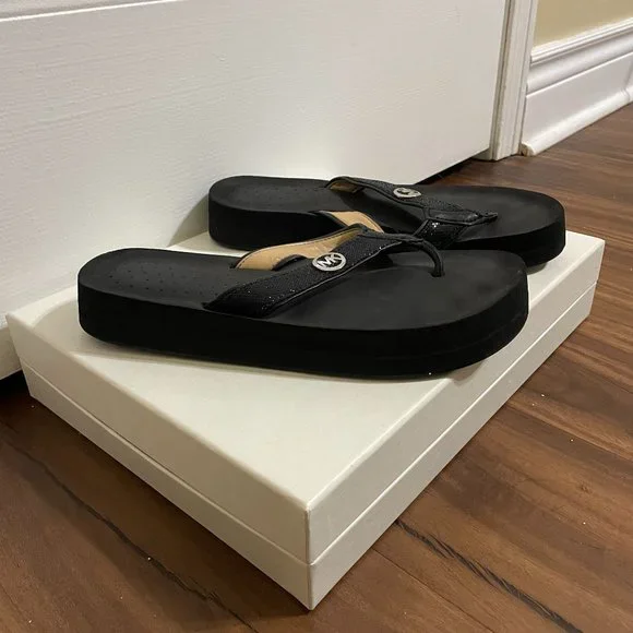 Michael Kors Black Platform Glitter Flip Flops - Picture 5 of 11